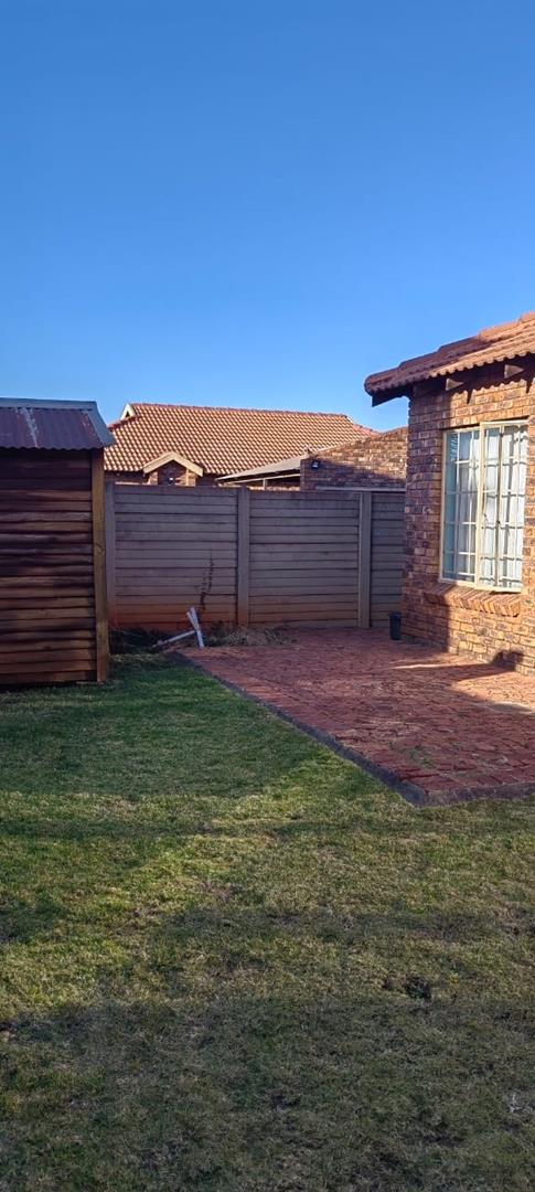 2 Bedroom Property for Sale in Hercules Gauteng