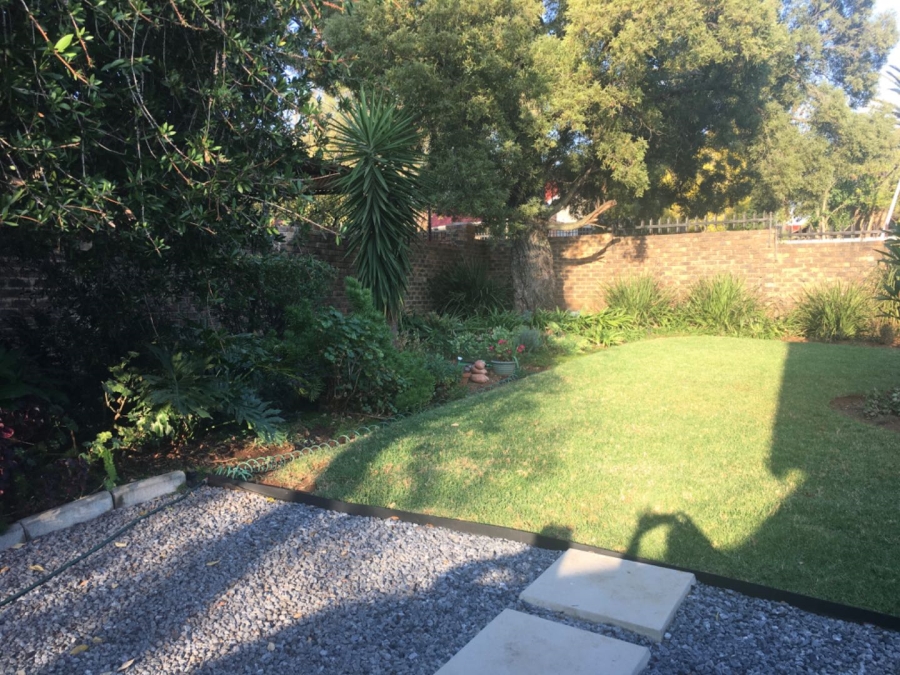 3 Bedroom Property for Sale in Rooihuiskraal Ext 1 Gauteng