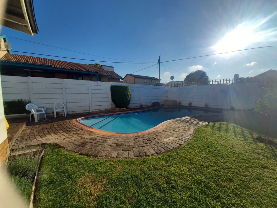 3 Bedroom Property for Sale in Sophiatown Gauteng