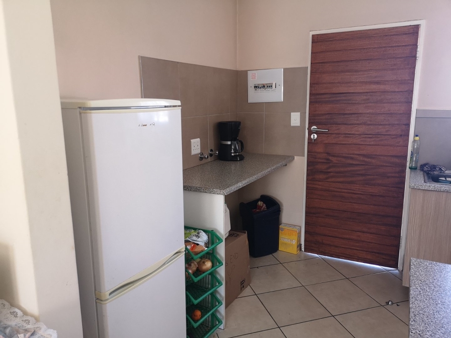 2 Bedroom Property for Sale in Monavoni Gauteng