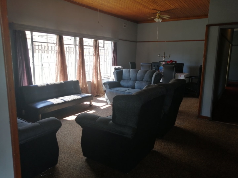 4 Bedroom Property for Sale in Geduld Gauteng