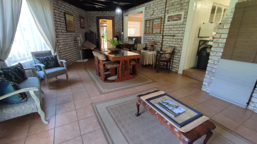 7 Bedroom Property for Sale in The Reeds Gauteng