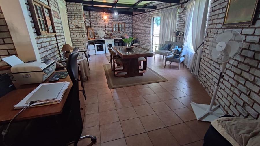 7 Bedroom Property for Sale in The Reeds Gauteng