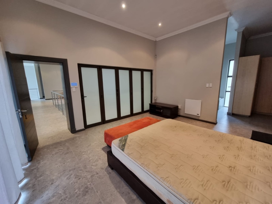 To Let 3 Bedroom Property for Rent in Bryanston Gauteng