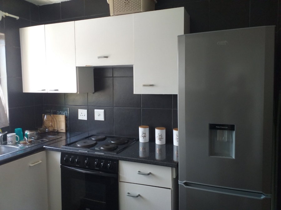 2 Bedroom Property for Sale in Bryanston Gauteng