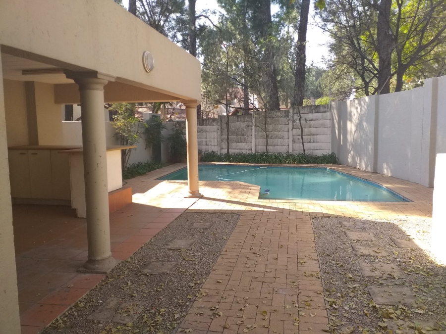 2 Bedroom Property for Sale in Bryanston Gauteng