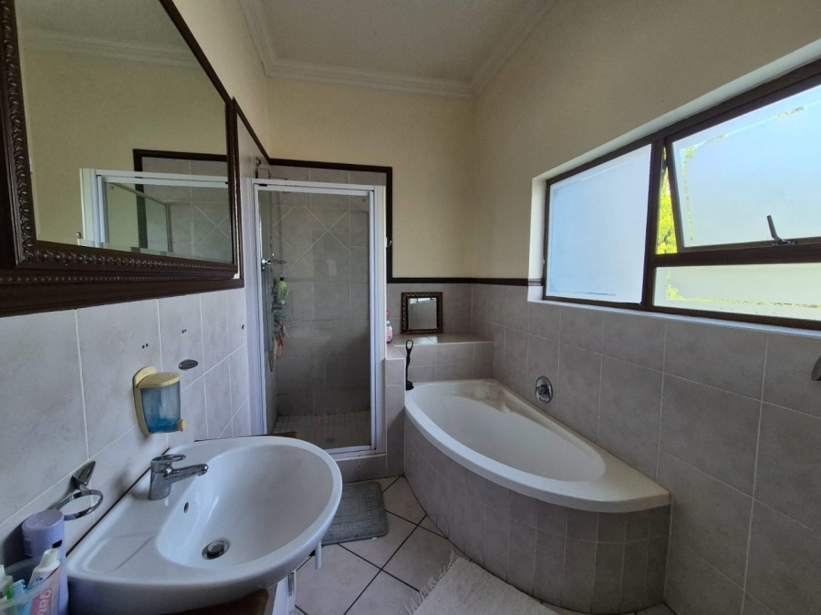 To Let 4 Bedroom Property for Rent in Kyalami Estates Gauteng