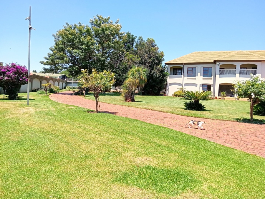  Bedroom Property for Sale in Tiegerpoort Gauteng