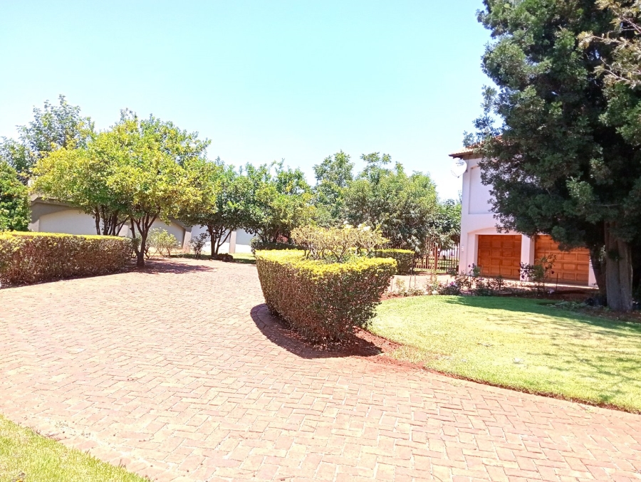  Bedroom Property for Sale in Tiegerpoort Gauteng