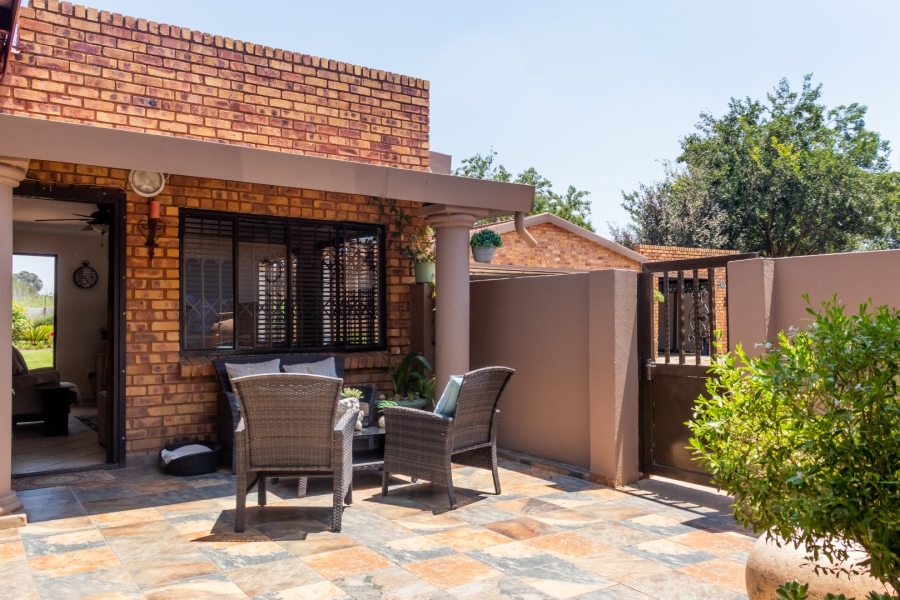 5 Bedroom Property for Sale in Casseldale Gauteng