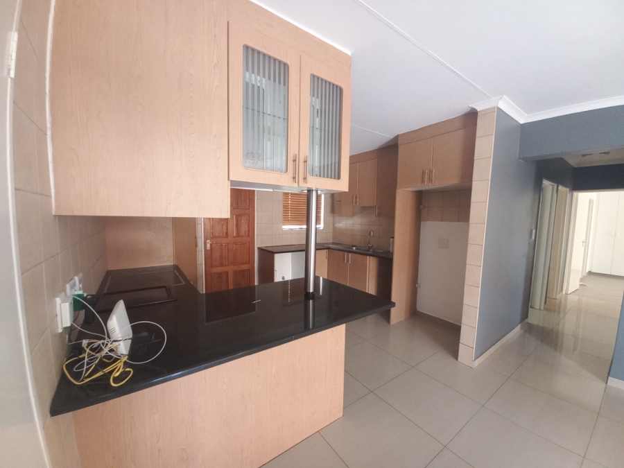 3 Bedroom Property for Sale in Kosmosdal Gauteng