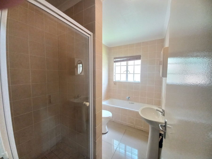 3 Bedroom Property for Sale in Kosmosdal Gauteng