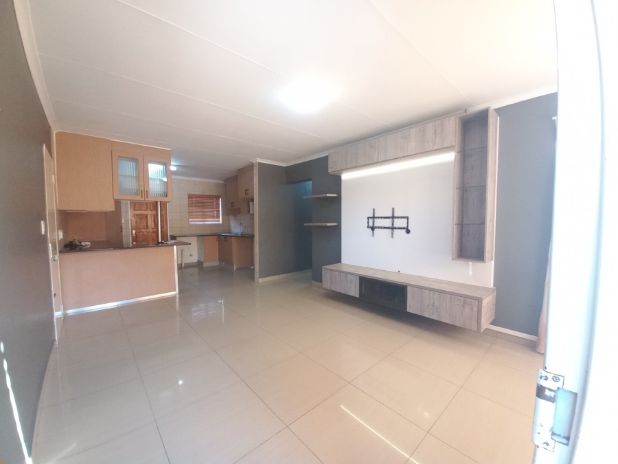 3 Bedroom Property for Sale in Kosmosdal Gauteng