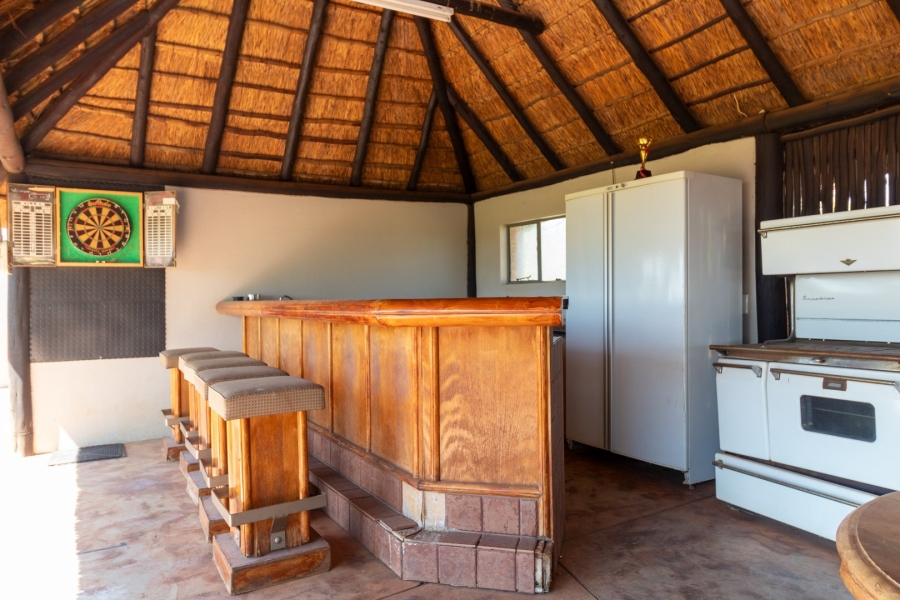 5 Bedroom Property for Sale in Doornkraal Gauteng