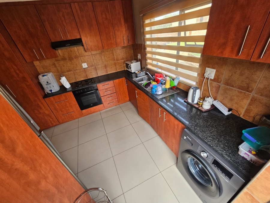 To Let 3 Bedroom Property for Rent in Silver Stone Country Estate Gauteng