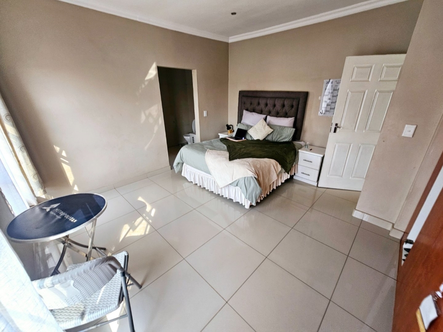 To Let 3 Bedroom Property for Rent in Silver Stone Country Estate Gauteng