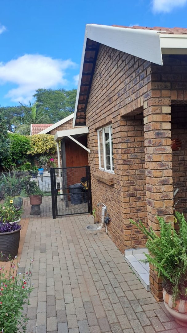 3 Bedroom Property for Sale in Florauna Gauteng