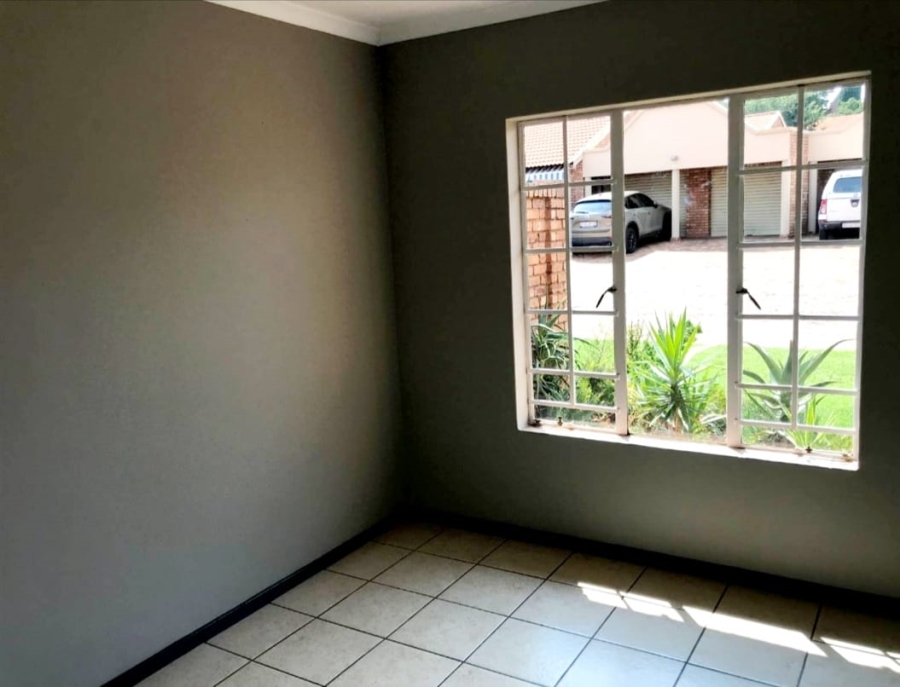 2 Bedroom Property for Sale in Elardus Park Gauteng