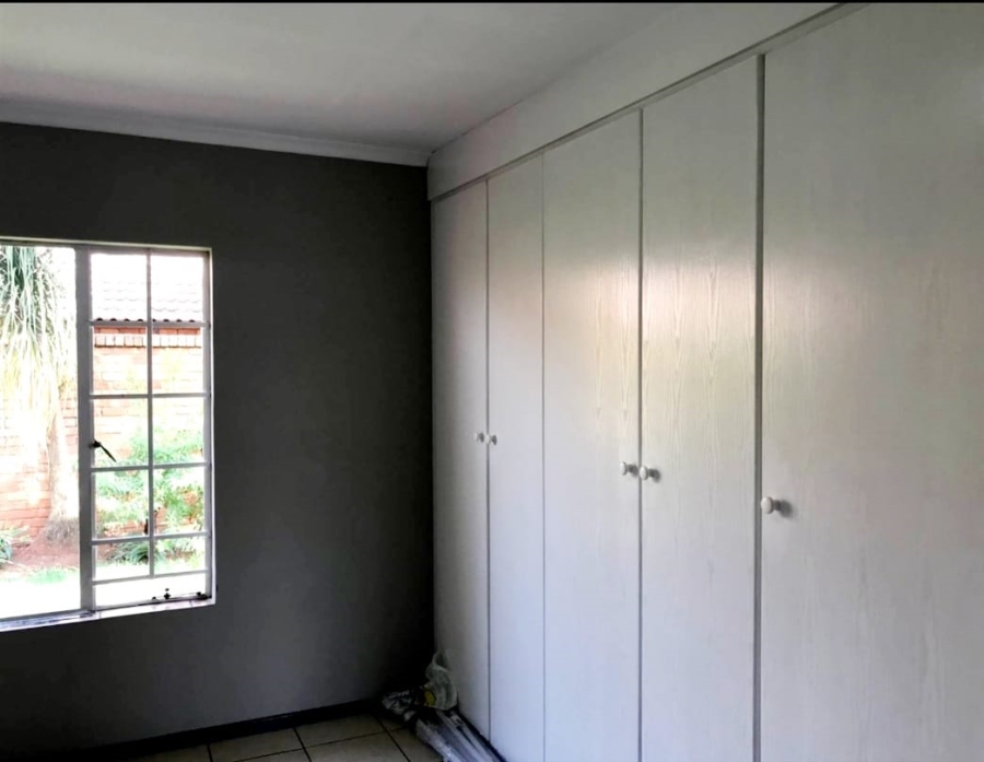 2 Bedroom Property for Sale in Elardus Park Gauteng