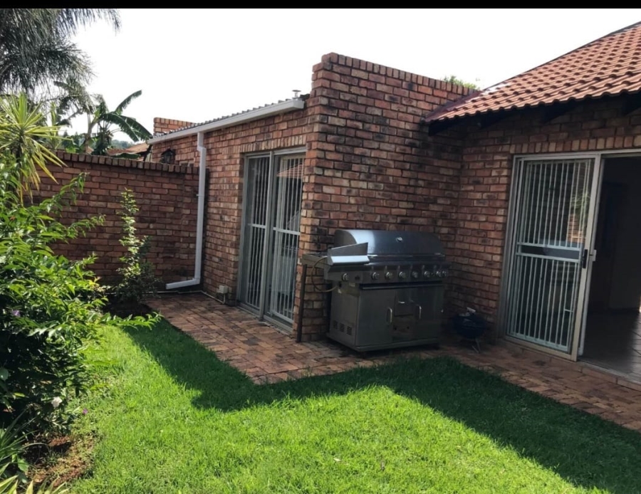 2 Bedroom Property for Sale in Elardus Park Gauteng