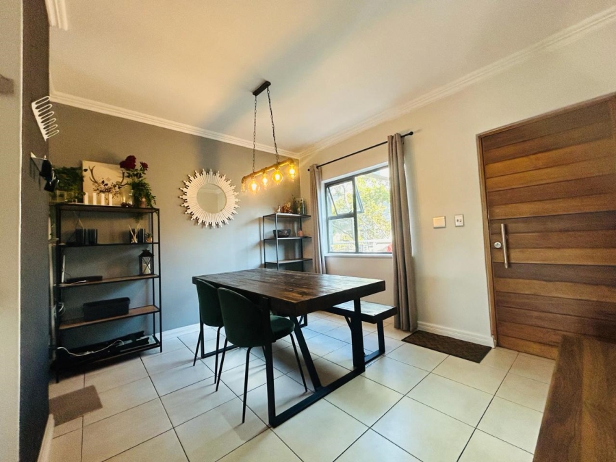 To Let 2 Bedroom Property for Rent in Rivonia Gauteng