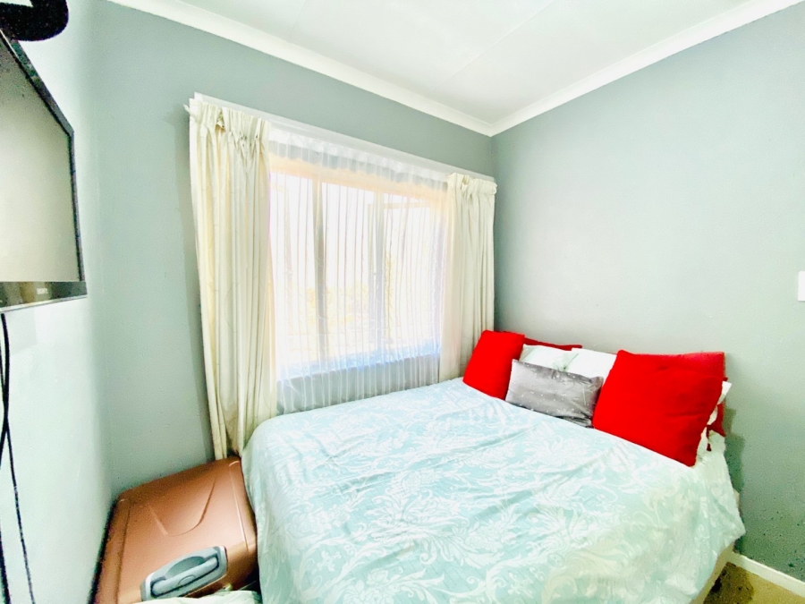 2 Bedroom Property for Sale in Halfway Gardens Gauteng