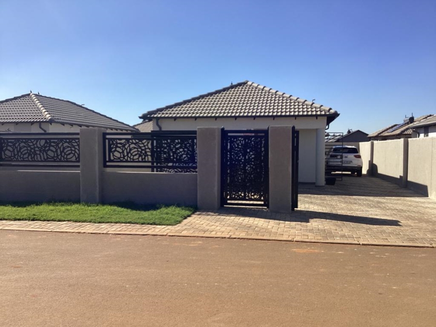 3 Bedroom Property for Sale in Crystal Park Gauteng