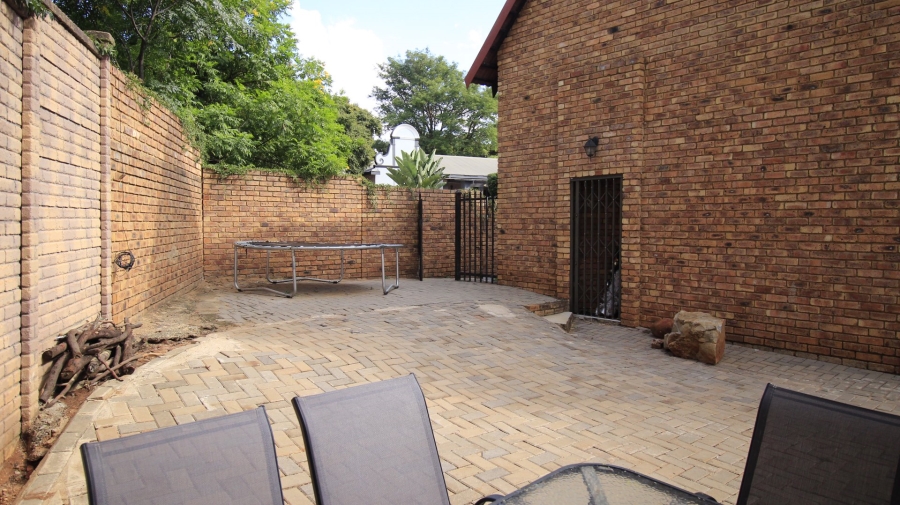 3 Bedroom Property for Sale in Die Wilgers Gauteng