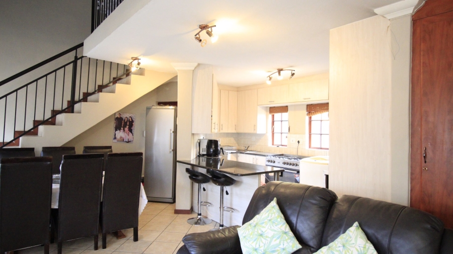 3 Bedroom Property for Sale in Die Wilgers Gauteng