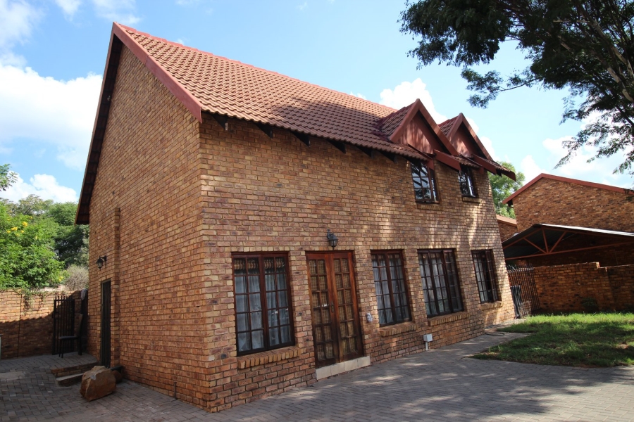 3 Bedroom Property for Sale in Die Wilgers Gauteng