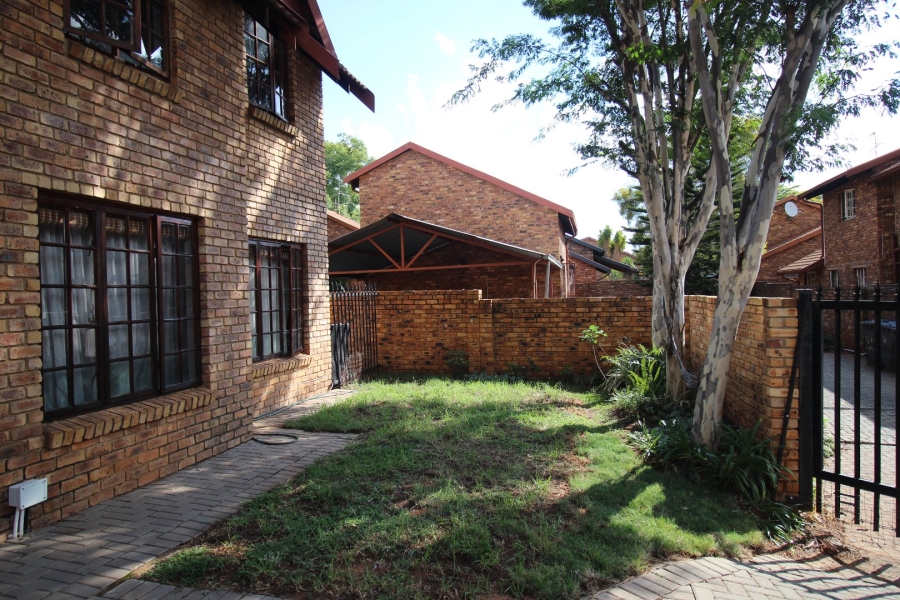 3 Bedroom Property for Sale in Die Wilgers Gauteng