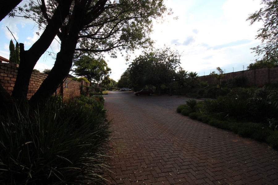 3 Bedroom Property for Sale in Die Wilgers Gauteng