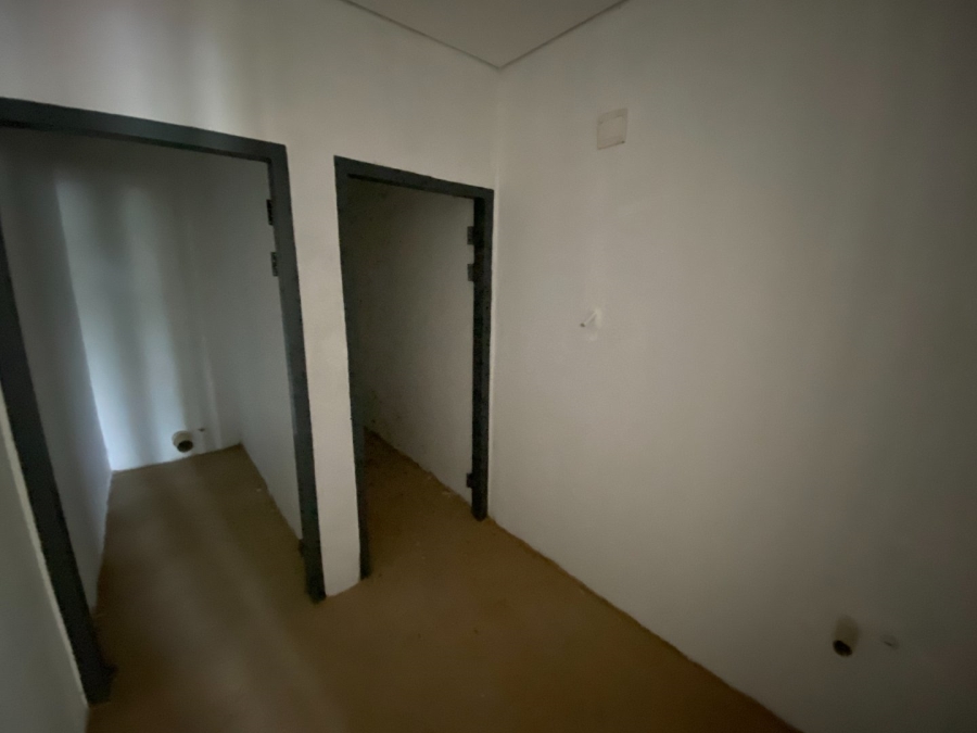 Commercial Property for Sale in Faerie Glen Gauteng