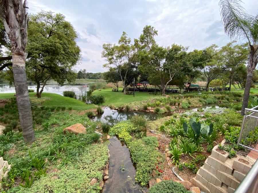 Commercial Property for Sale in Faerie Glen Gauteng