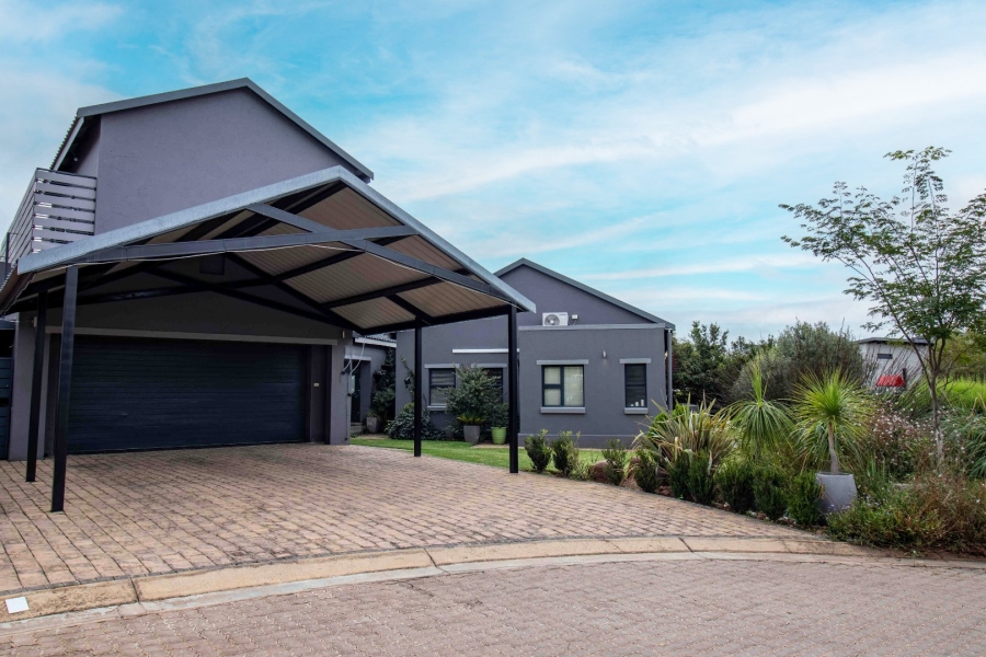 4 Bedroom Property for Sale in Copperleaf Estate Gauteng