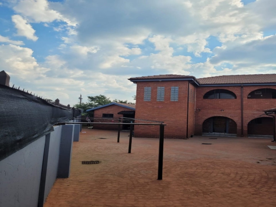  Bedroom Property for Sale in Lenasia Ext 13 Gauteng