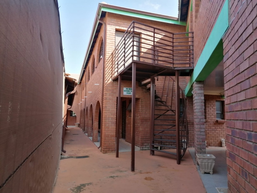  Bedroom Property for Sale in Lenasia Ext 13 Gauteng