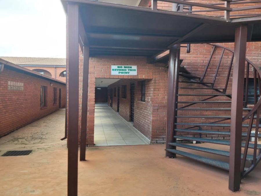  Bedroom Property for Sale in Lenasia Ext 13 Gauteng