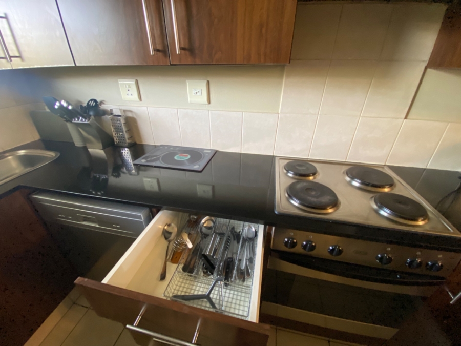 To Let 1 Bedroom Property for Rent in Sandton Central Gauteng