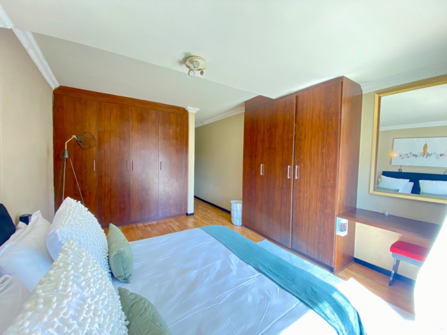 To Let 1 Bedroom Property for Rent in Sandton Central Gauteng