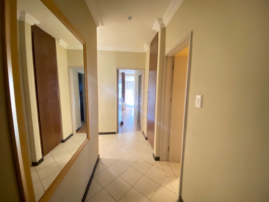 To Let 1 Bedroom Property for Rent in Sandton Central Gauteng