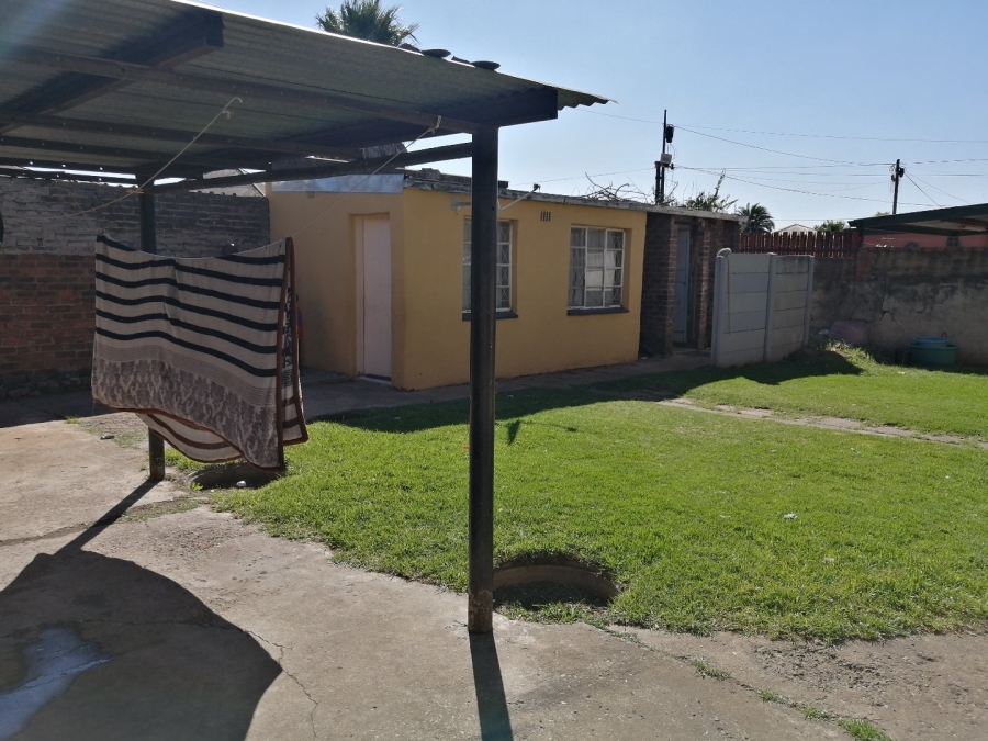 8 Bedroom Property for Sale in Geduld Ext 2 Gauteng