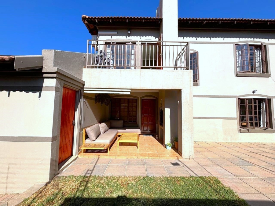 3 Bedroom Property for Sale in Fourways Gauteng