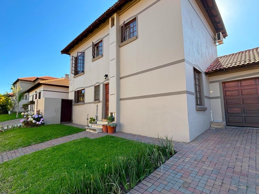 3 Bedroom Property for Sale in Fourways Gauteng