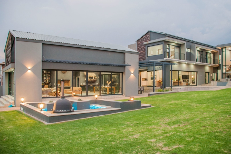 5 Bedroom Property for Sale in Midstream Ridge Gauteng