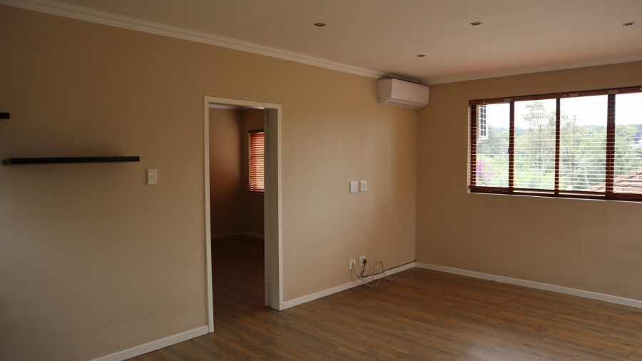 1 Bedroom Property for Sale in Atholl Gardens Gauteng