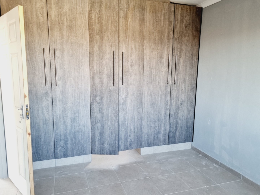 To Let 1 Bedroom Property for Rent in Vosloorus Ext 14 Gauteng