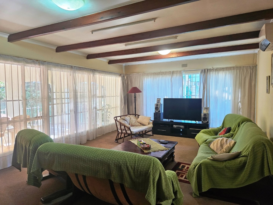4 Bedroom Property for Sale in Fontainebleau Gauteng