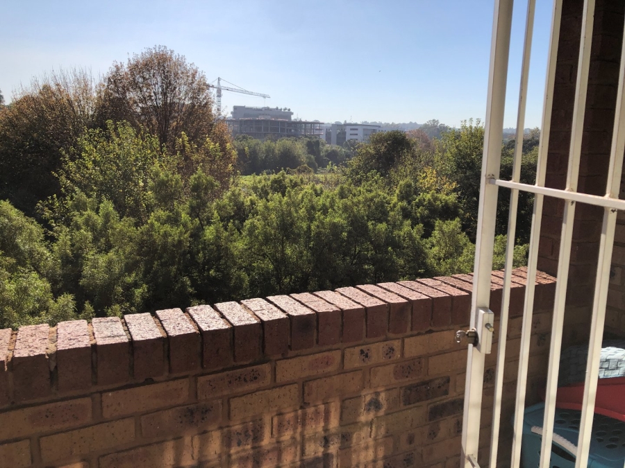 2 Bedroom Property for Sale in Zwartkop Gauteng