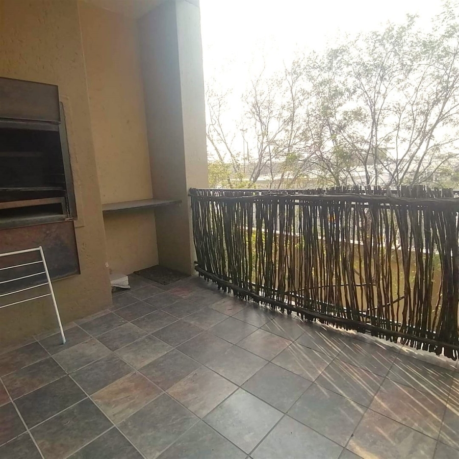 2 Bedroom Property for Sale in Pineslopes Gauteng